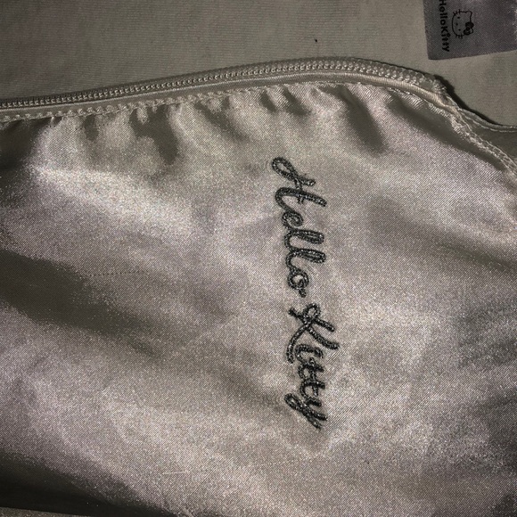 Hello Kitty H&M jacket - Picture 2 of 4